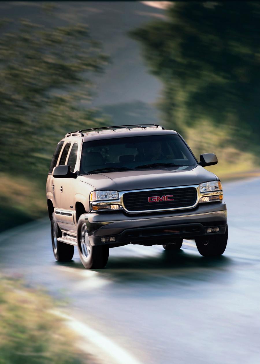  GMC Yukon 2003 года  (фото 9 из 20)